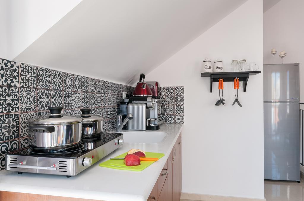 Sweet Inn Apartments - Nisim Bachar Street Jerusalem Room photo